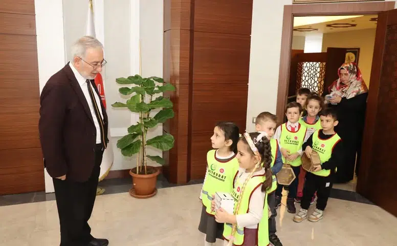 Konyalı miniklerden yetimlere anlamlı destek!