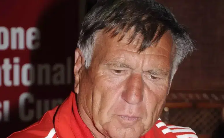 A Milli Takım'ın eski teknik direktörü vefat etti