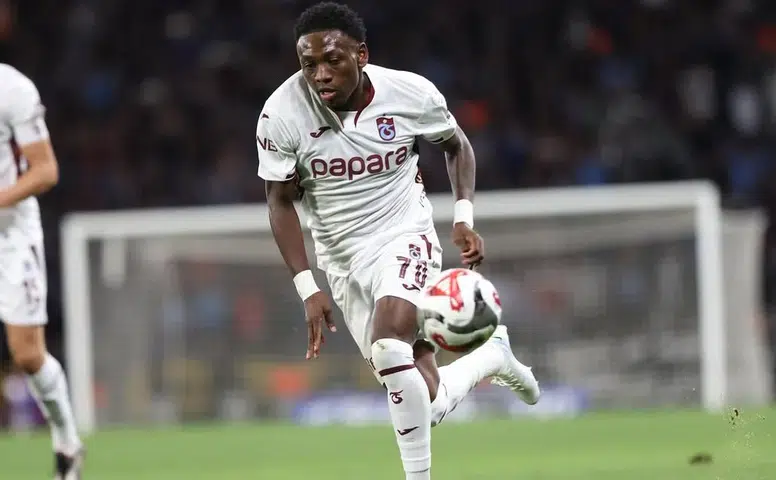 Olaigbe Konyaspor'a imza atmak için yola çıkıyor