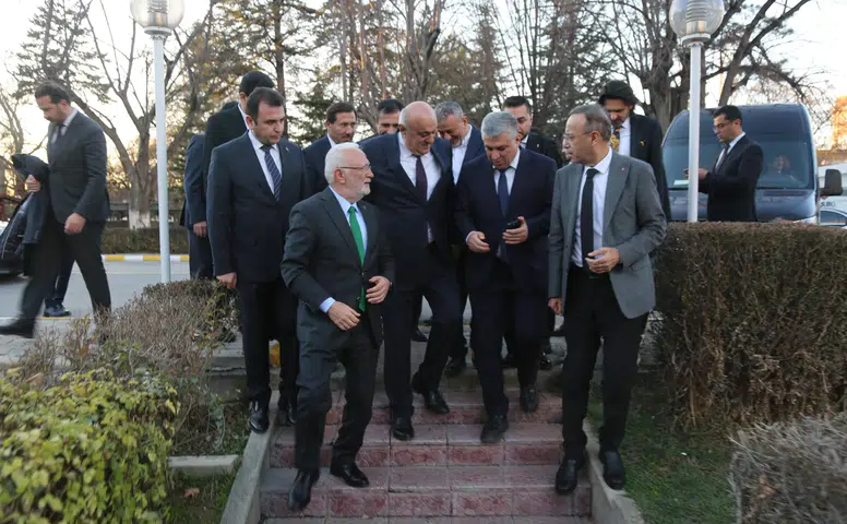 Konya Şeker’de üst düzey zirve! Protokol çıkarma yaptı