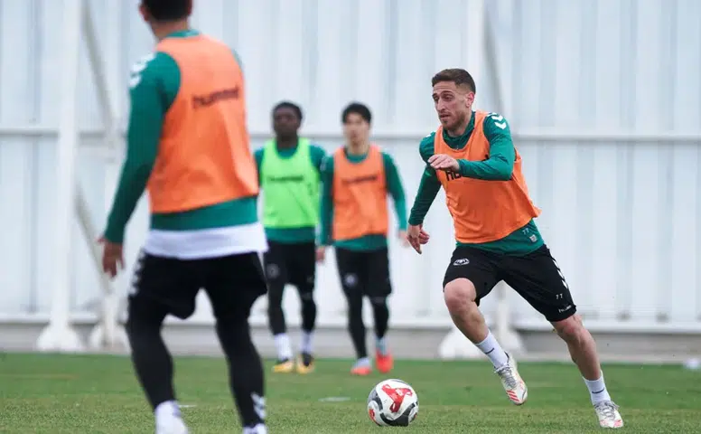 Konyaspor, lidere bileniyor