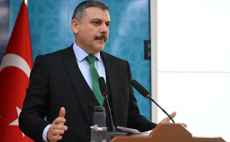 Çumralı Bakan Çiftçi yarın memleketine geliyor