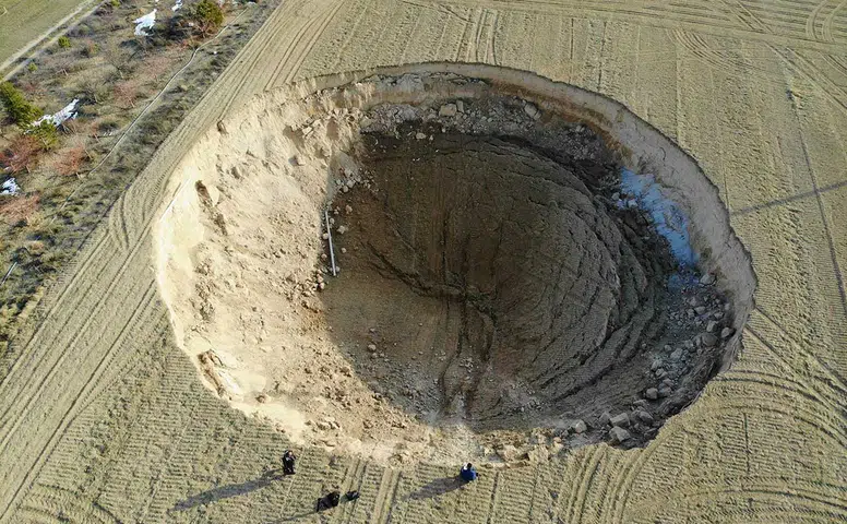 Yeni obruklar oluşacak mı? Konya Ovası’nda obruk tehlikesi büyüyor