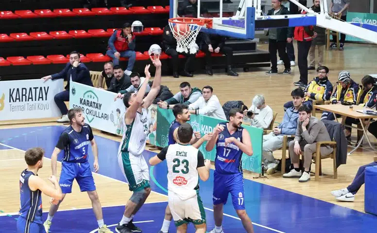 Karatay Belediyespor, çeyrek final için parkede