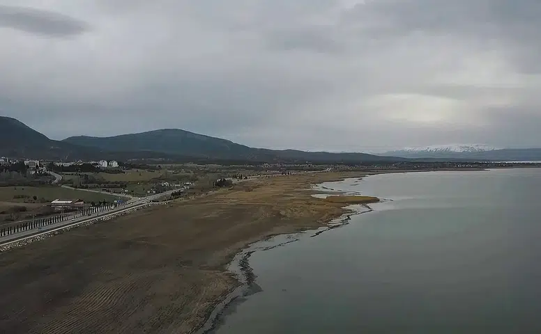 Konya’da Beyşehir Gölü alarm veriyor! Sular çekildi