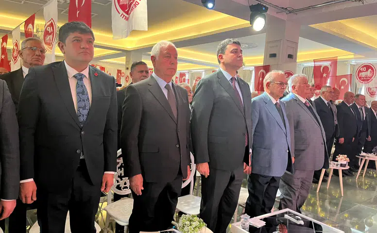 Konya’da Demokrat Parti kongresi! Uysal’dan kritik mesajlar