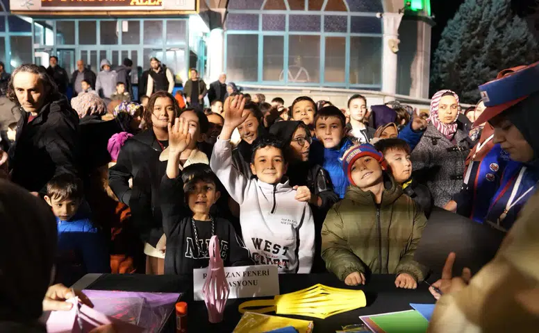 Çocuklar doyasıya eğlendi! Konya'da Ramazan Şenliği düzenlendi