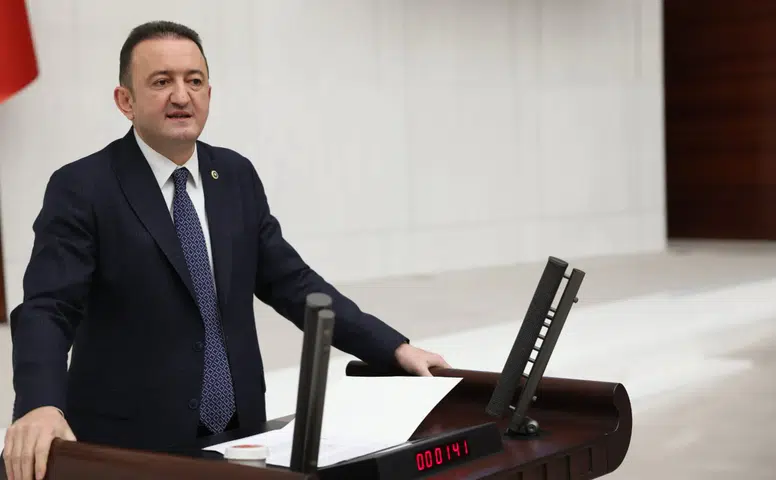 CHP'li Bektaş: "Esnafı rahatlatacak düzenleme artık şart"