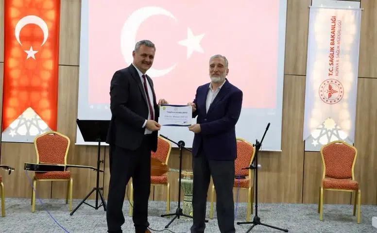 Konya’da 35 yıl vatandaşlara hizmet eden doktorlar ödüllendirildi