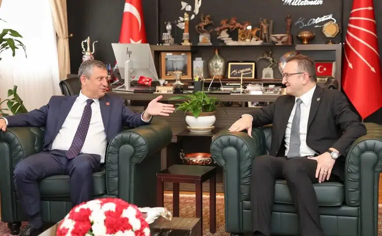 Konya’nın tek CHP Vekili Bektaş, Özgür Özel ile görüştü