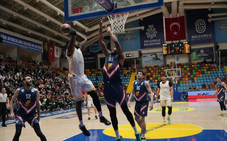 Konya Büyükşehir'in evindeki serisi sona erdi