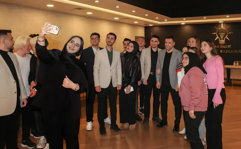 Başkan Özgökçen bu sefer üniversitelileri ağırladı