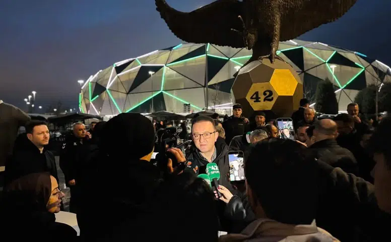 Konya Vekilinden büyük jest! Son orucunu Konyasporlularla açtı