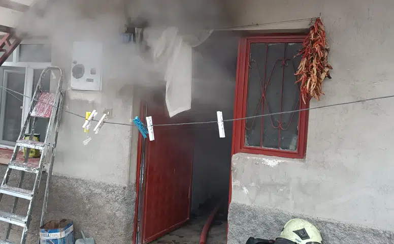 Konya’da müstakil ev alev alev yandı! 60 yaşındaki kadın öldü