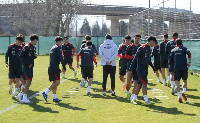 Konyasporlu 3 oyuncu milli mesaide