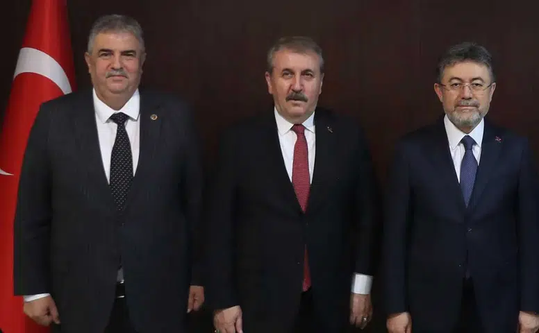 Bakan Yumaklı'ya ziyaret! Konyalı belediye başkanı üreticilerin sorununu çözdü