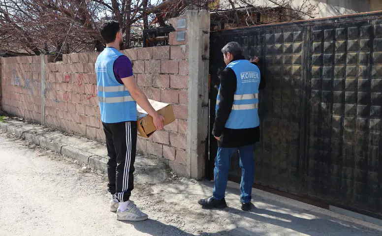 Konya’da KOMEK’in Ramazan yardımları ihtiyaç sahiplerini sevindirdi