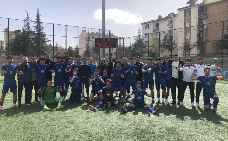 Selçuklu, evinde lideri devirdi