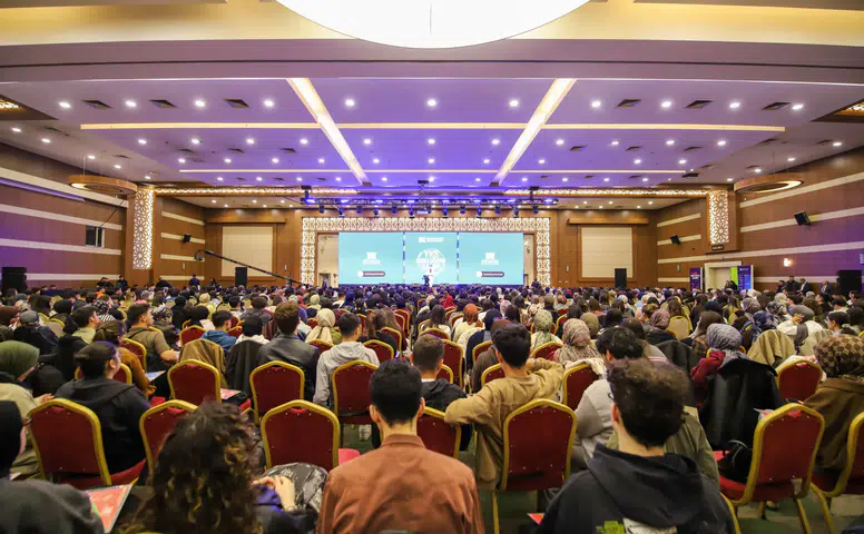 Konya’da YKS kampına büyük ilgi: 2 bin aday aynı merkezde buluştu