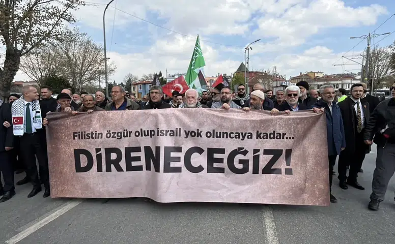 Konya, katil İsrail’i protesto etti