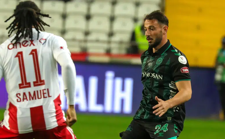 Konyasporlu Arif çok mutlu