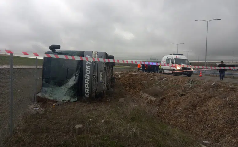 Aksaray'da yolcu otobüsü devrildi: 23 yaralı!