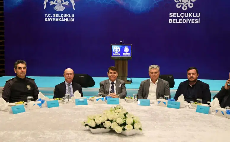 Pekyatırmacı, “İyi ki yollarımız kesişti” diyerek o isme veda etti