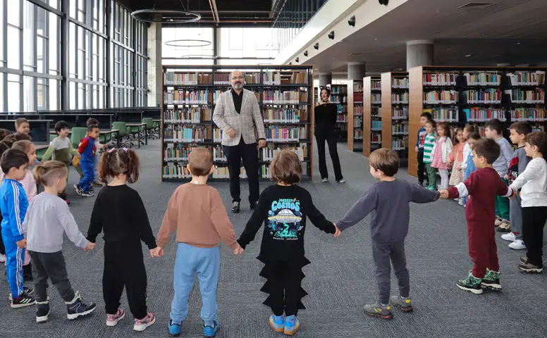 NEÜ kütüphanesi küçük okuyucular için kapılarını araladı