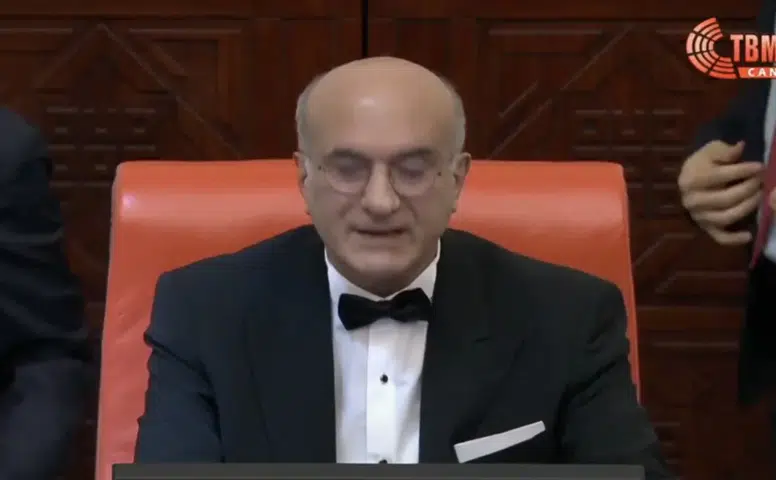 Konyalı siyasetçi duyurdu! Meclisi kilitlediler