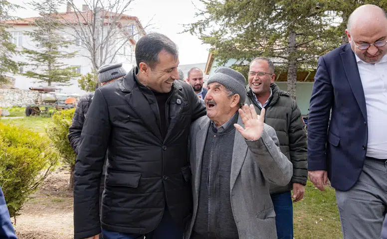 Başkan Özgökçen, vatandaşın dertlerini dinledi