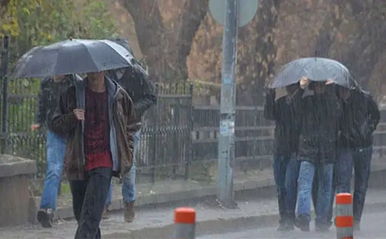 Konya'da havalar nasıl olacak? Kuvvetli sağanak ve fırtına uyarısı