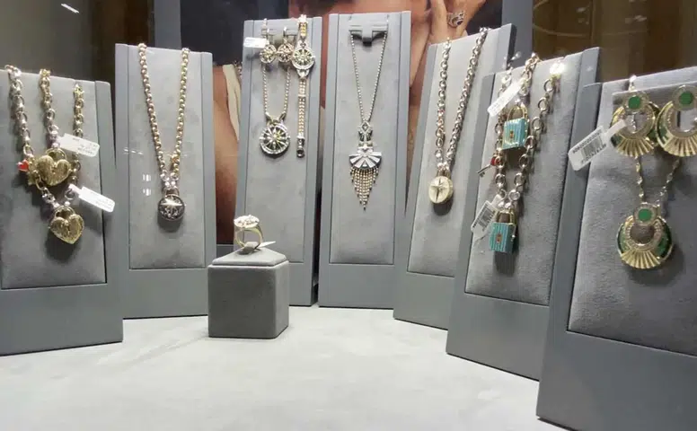 Özboyacı Altın, dev fuarda 2026/2027 trendlerini belirledi