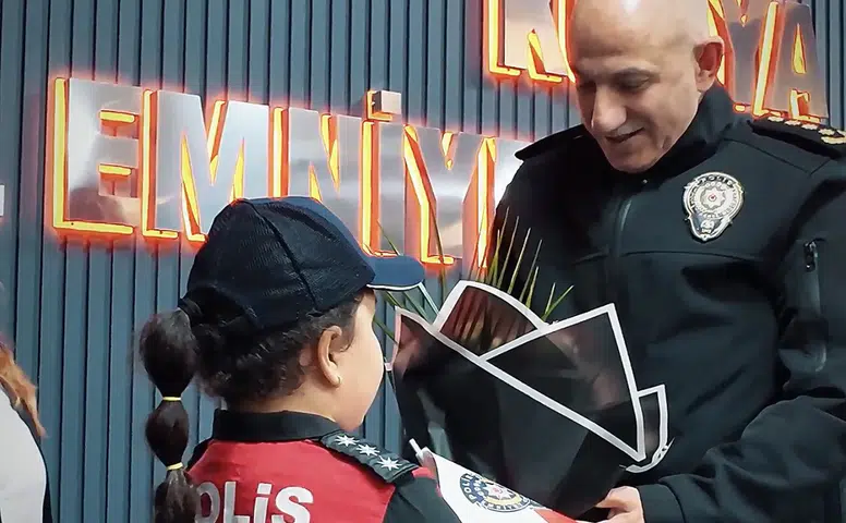 Konyalı çocuklar Müdür Yüksek ile bukuştu