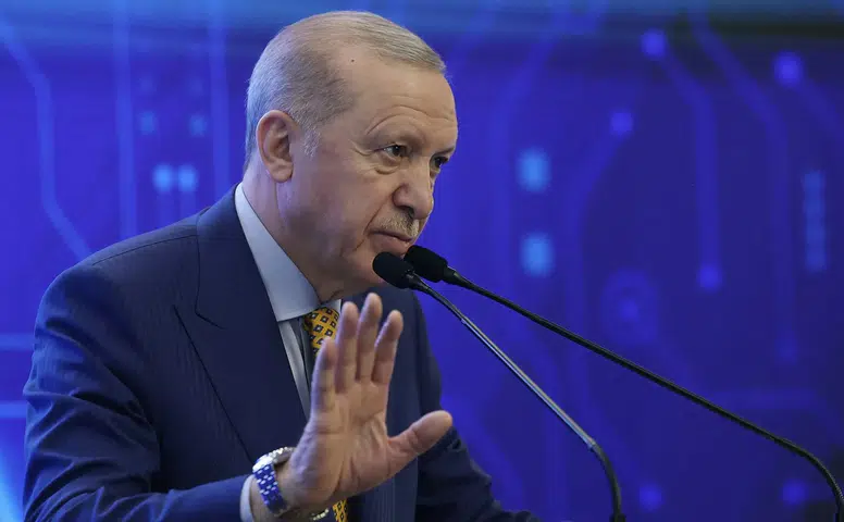 Erdoğan: Partinizin taciz skandallarıyla meşgul olun