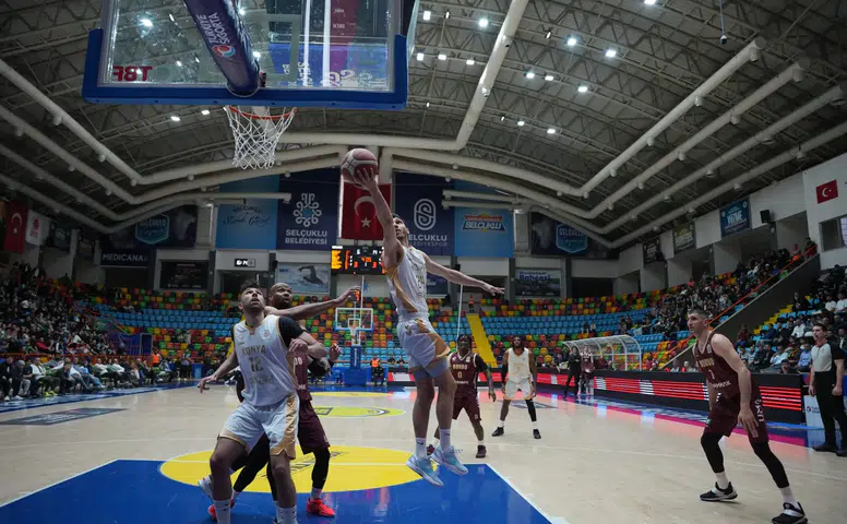 Konya Büyükşehir, evinde farklı mağlup