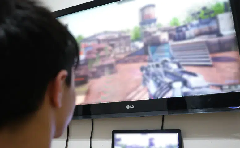 Aileler dikkat! Bu oyunlar çocukların psikolojisini bozuyor