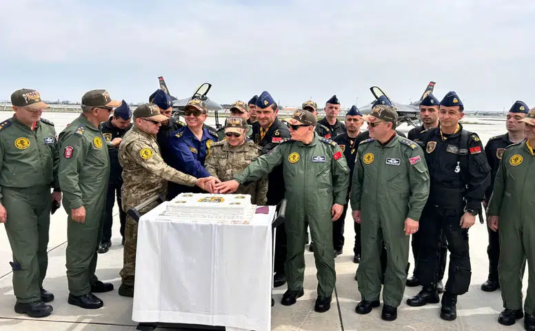 SOLOTÜRK’ün 15 yıllık gökyüzü serüveni Konya'da kutlandı