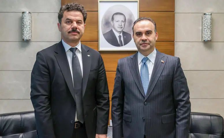 Rektör Yılmaz, Sanayi Bakanı Kacır ile görüştü