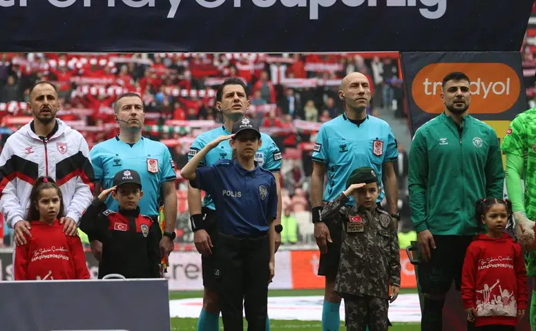 Konyaspor’da İlhan Palut ile Halil Umut Meler maç sonrası penaltıyı konuştu