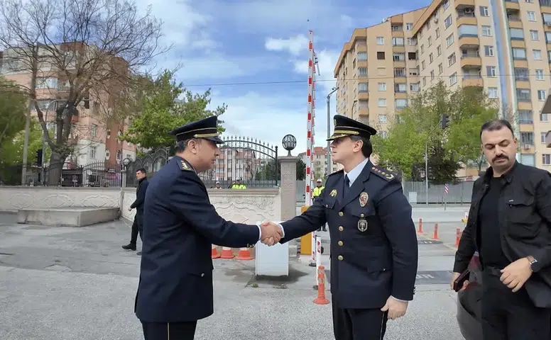 Yeni müdür görevde! Azimle çalışacağım