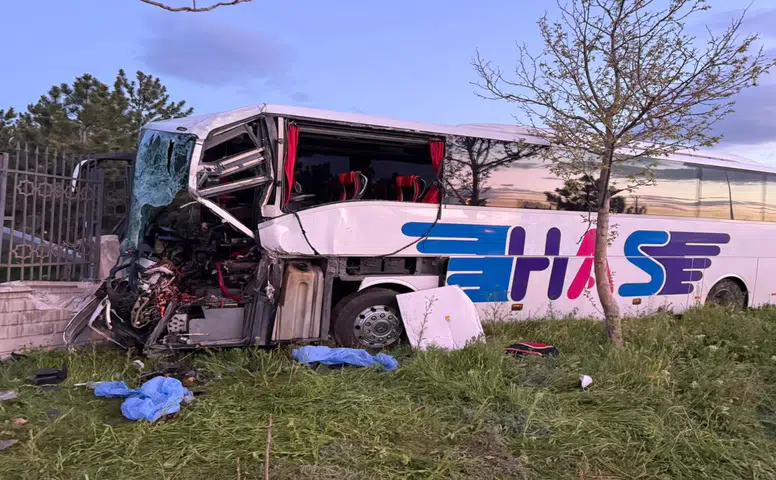 Konya’da feci kaza! 1 ölü, 8 yaralı