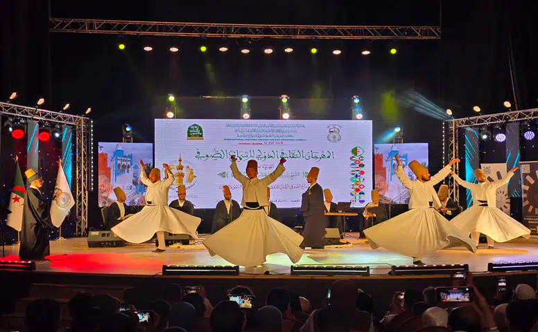Konya’nın Sema Topluluğu Cezayir’de ayakta alkışlandı!