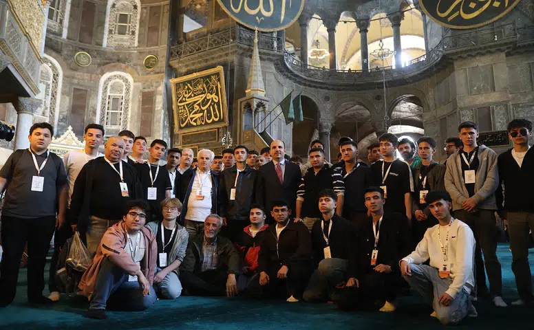 Konya’dan İstanbul’a genç akını! 125 bin öğrenci bu projeyle yola çıktı