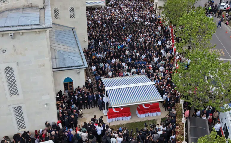 Bakan Çiftçi törene katıldı! Şehitlerimize acı beda