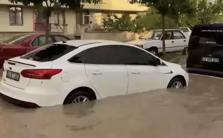 Konya böyle yağış görmedi! AKOM yağışlara karşı uyardı!