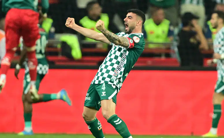 Konyaspor ile Trabzonspor arasında görüşmeler yeniden başladı! İşte masadaki teklif