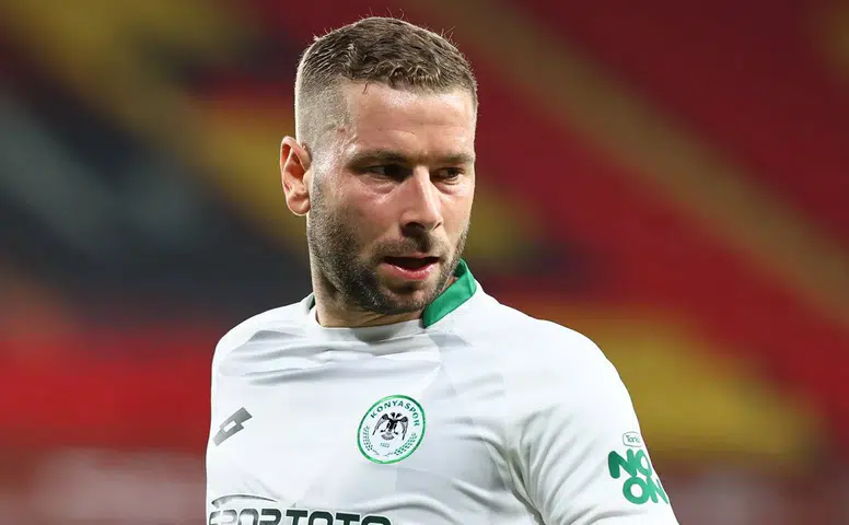 Konyaspor'dan efsane oyuncusuna kutlama