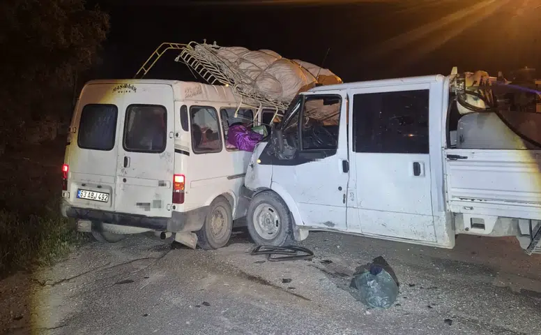 Konya’da kavşakta feci kaza: 7 kişi yaralandı