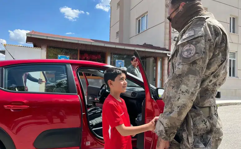 Konya’da şehidin oğluna duygusal sürpriz!