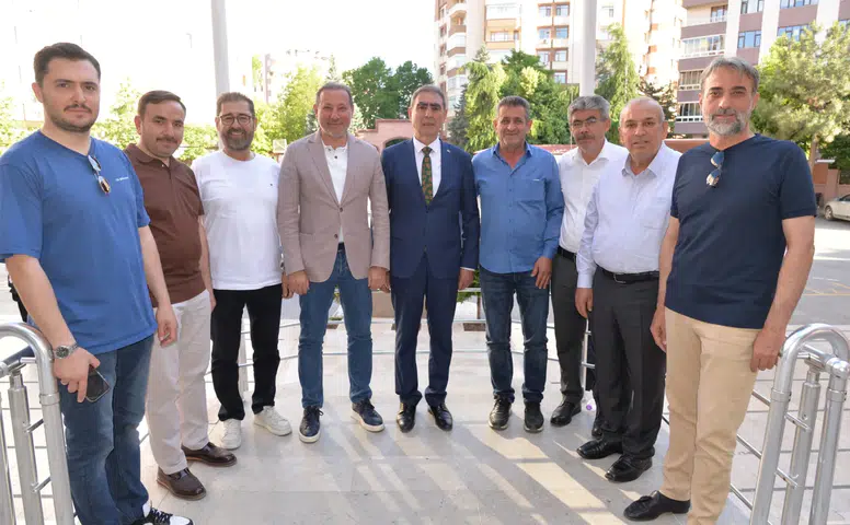 Konya’da seçim heyecanı yaşandı! Başkan muhtar oldu